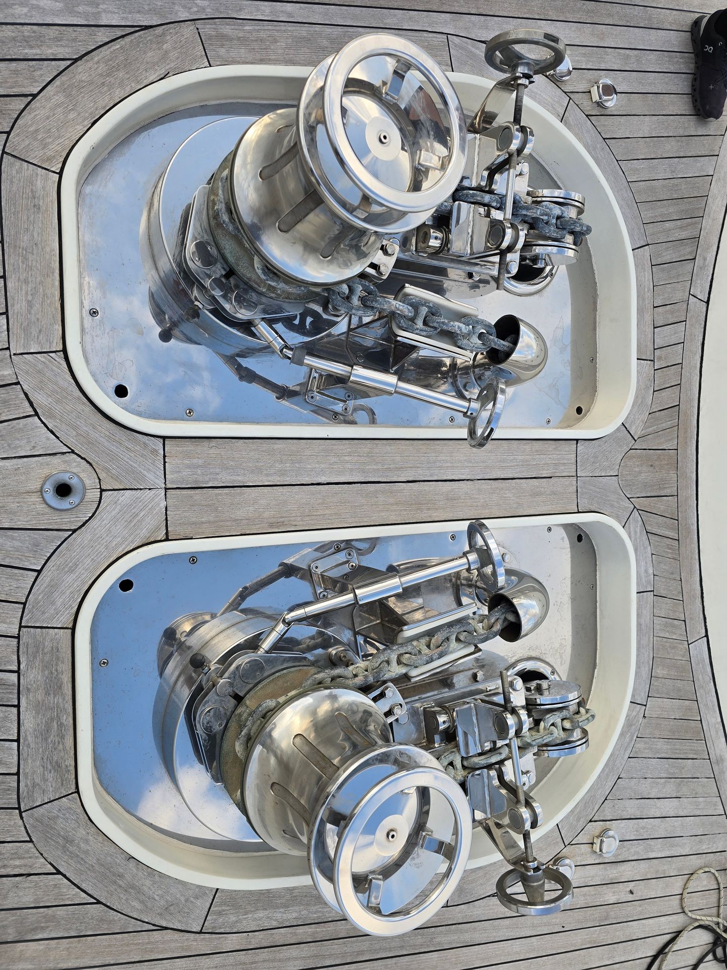Anchor Windlass and Captstan Service